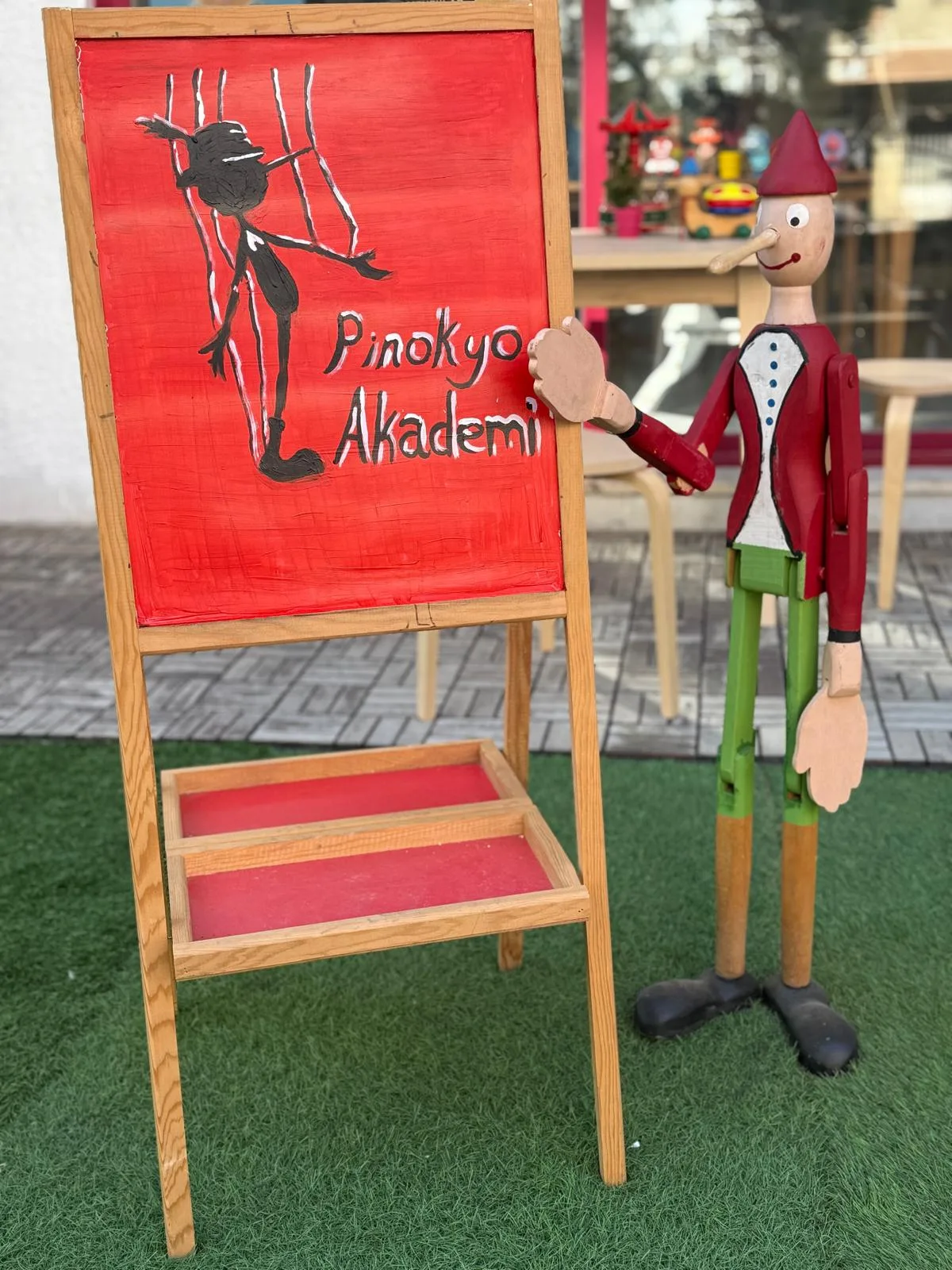 Pinokyo Akademi: Nostalji ve Modern Eğlencenin Buluşma Noktası!