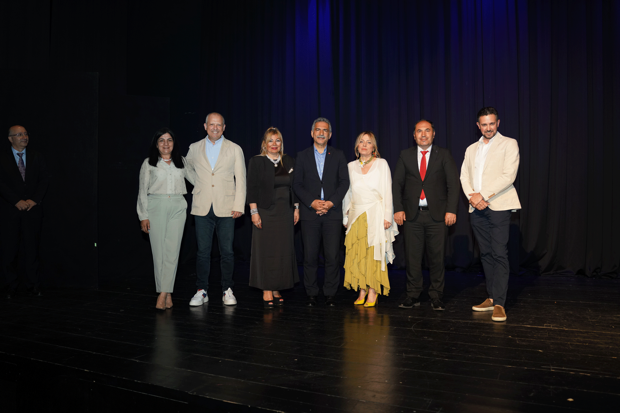 Uraz Kaygılaroğlu Stand Up Gösterisi ile Otizme İlham Oldu 2 Uraz Kaygılaroğlu