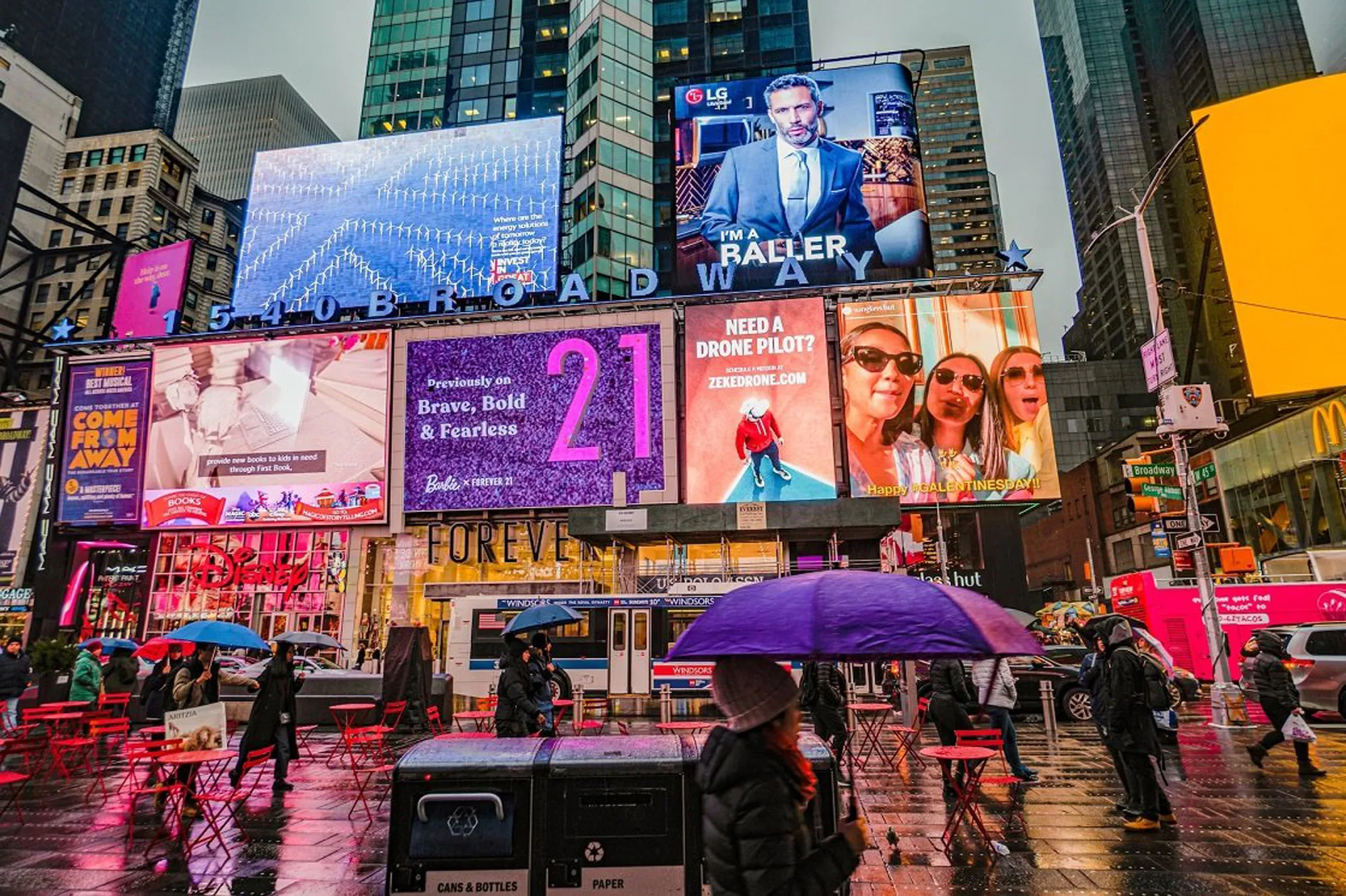 Açık Hava Reklamcılığı Nedir? Markalar İçin Zamansız Gücünü Keşfedin
