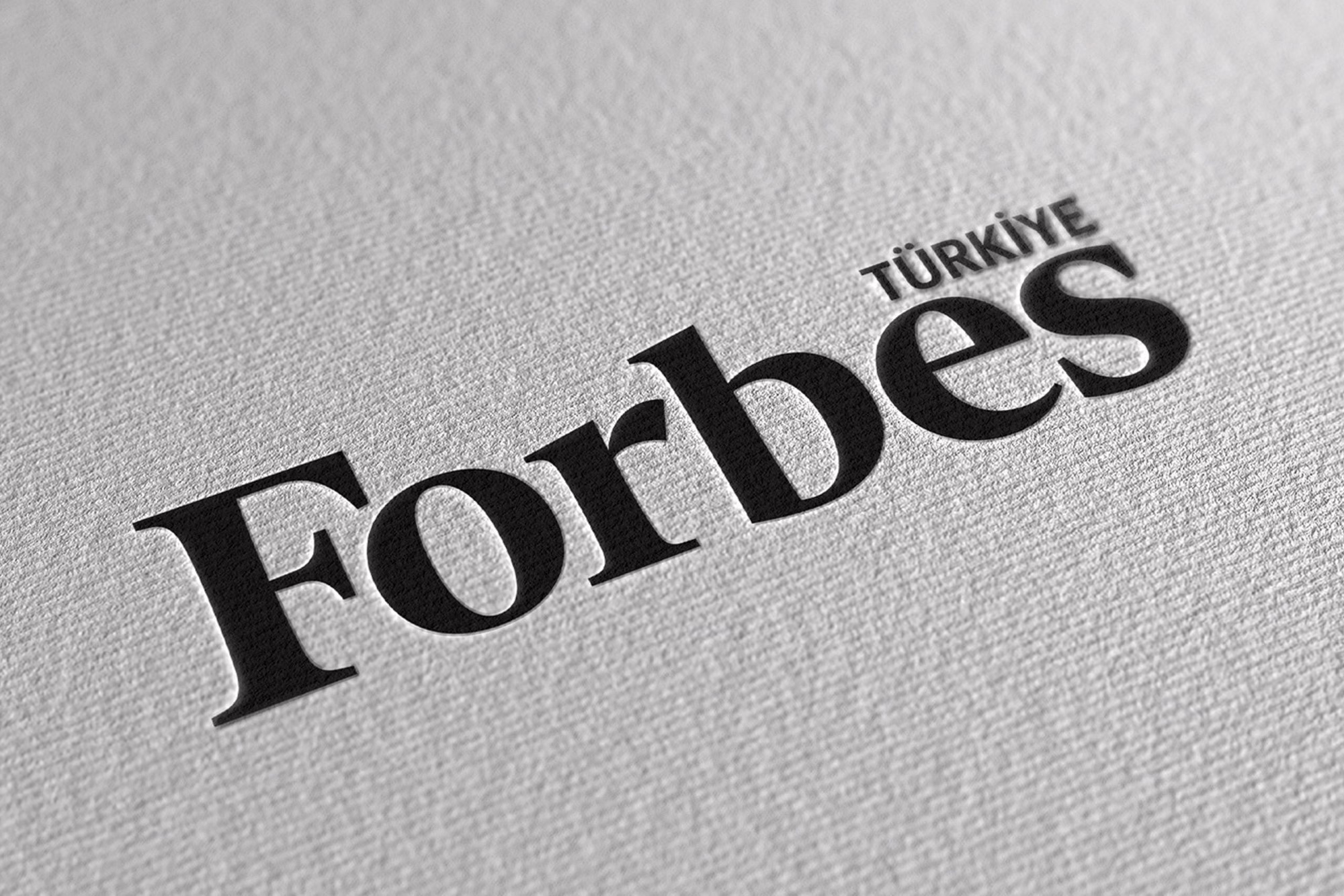 Prestijin Zirvesi: Forbes ve Global Ekonomi Dergilerinde Yer Almanın Marka İmajına Etkisi